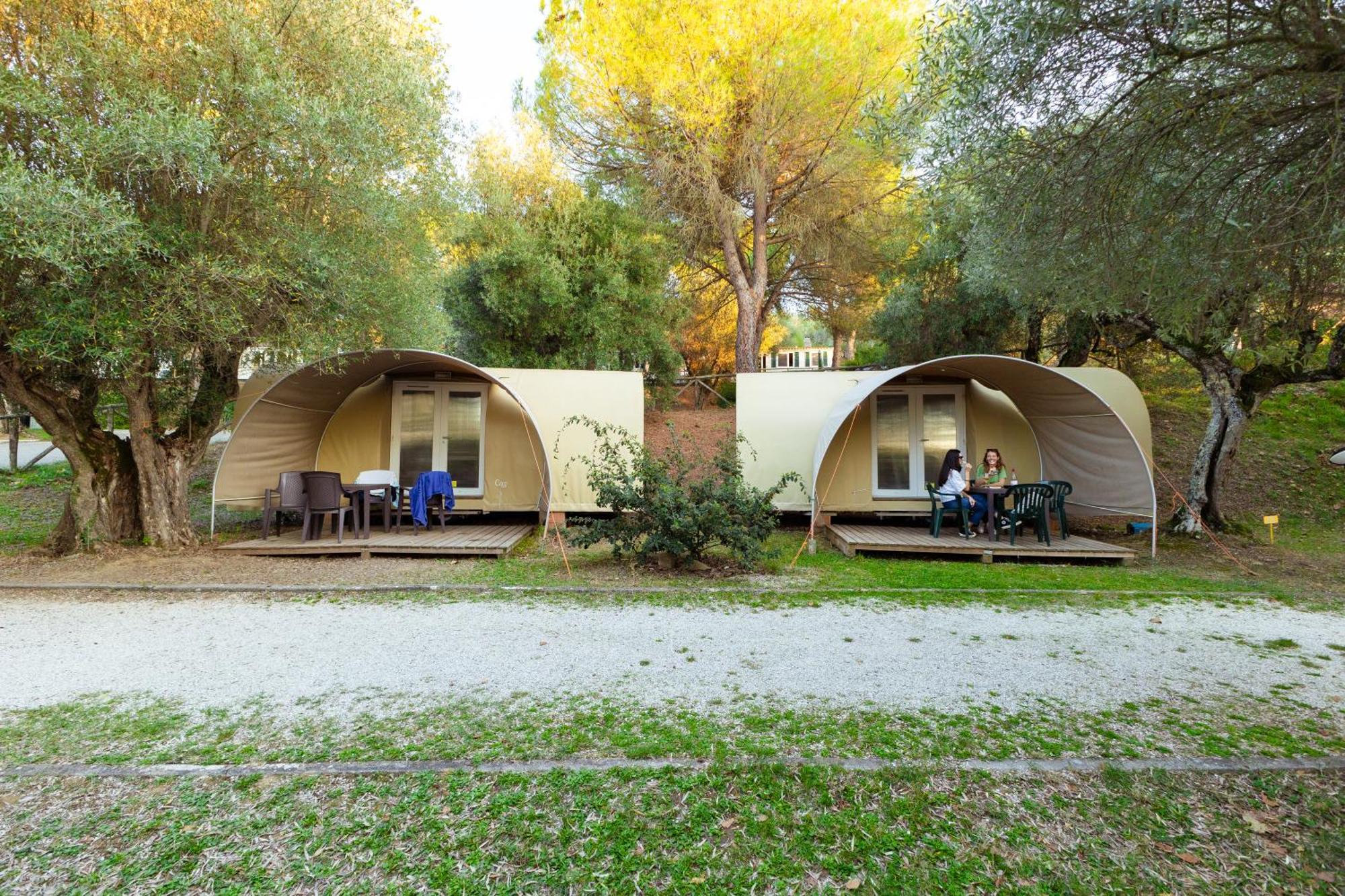 Cerquestra Camping Village Monte del Lago Exterior photo
