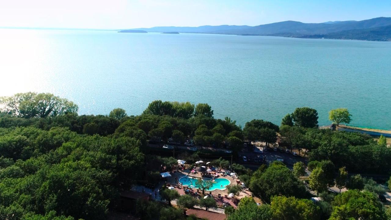 Cerquestra Camping Village Monte del Lago Exterior photo